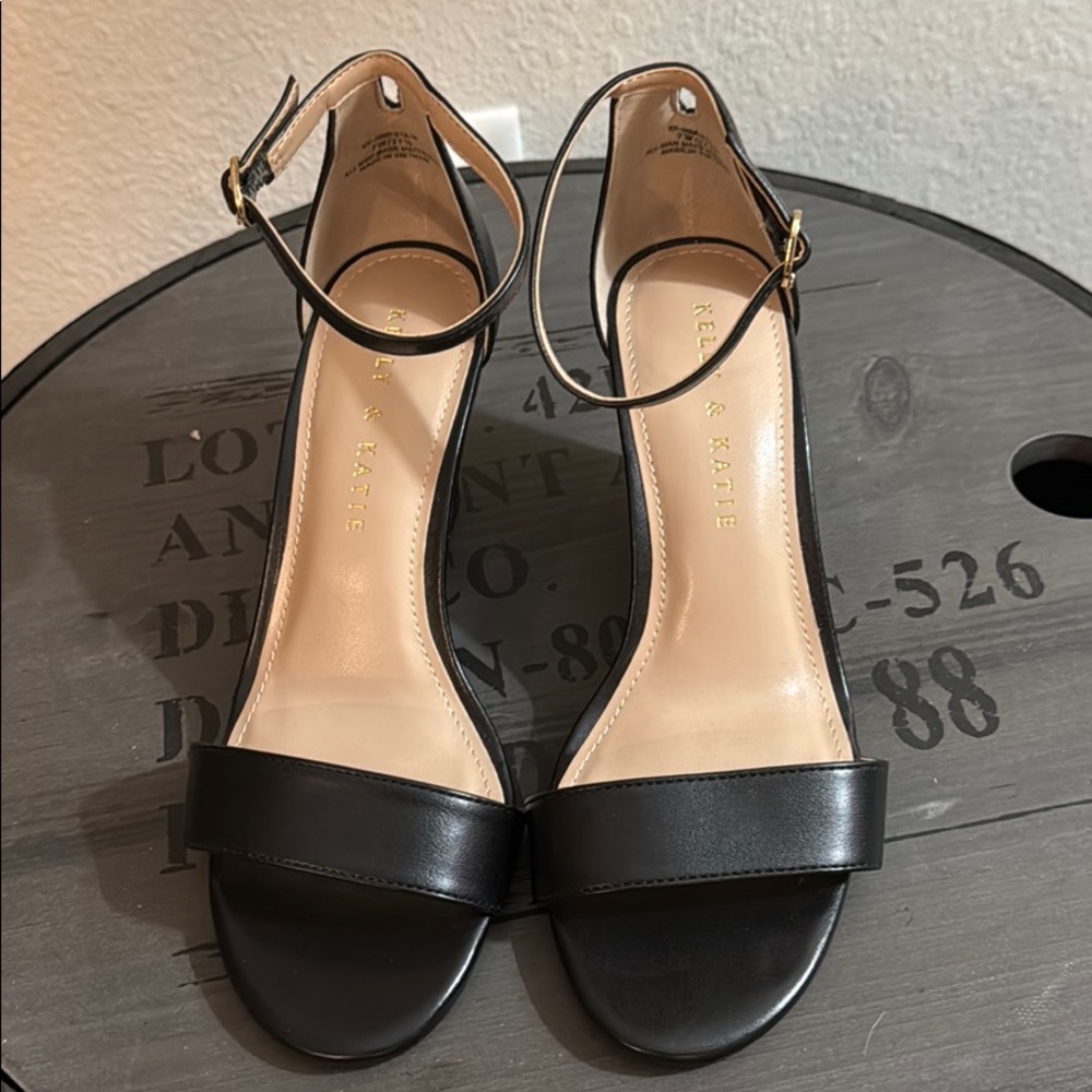 Wedge sandals